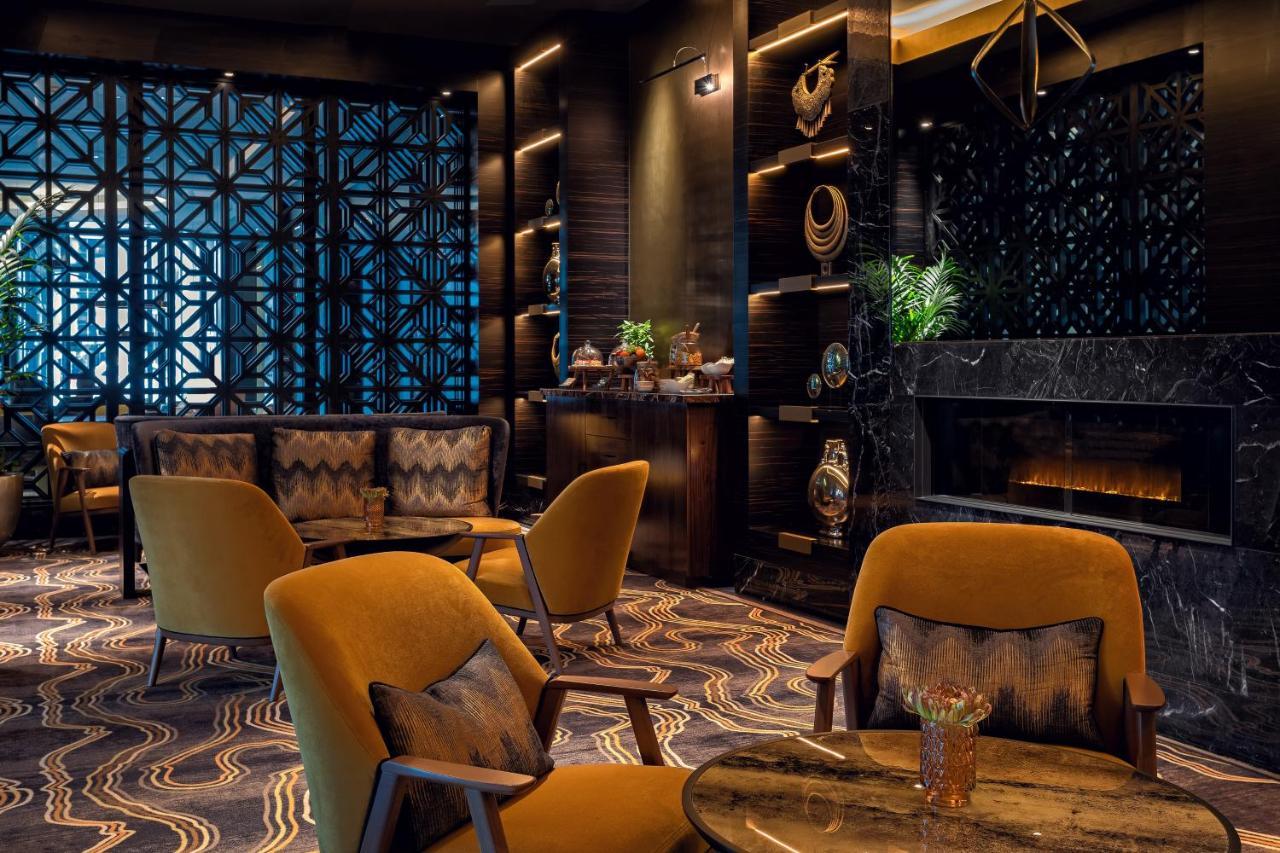 Hyatt Regency Dusseldorf Hotel Екстериор снимка The Lounge at the airport