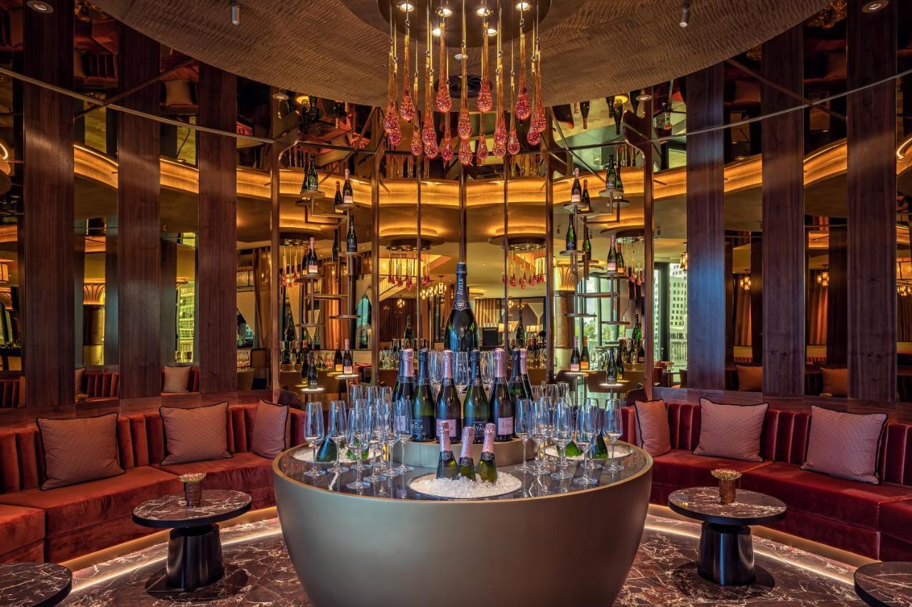 Hyatt Regency Dusseldorf Hotel Екстериор снимка The Wine Bar