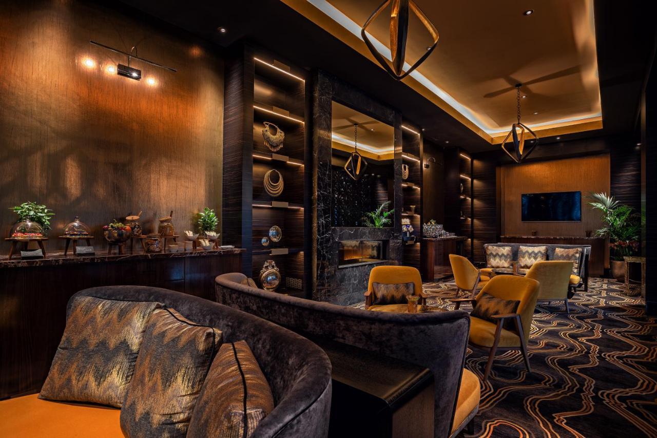 Hyatt Regency Dusseldorf Hotel Екстериор снимка The Lounge at the airport