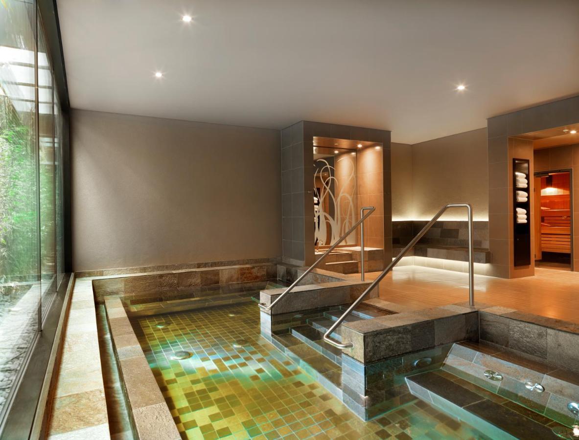 Hyatt Regency Dusseldorf Hotel Екстериор снимка A modern onsen in Tokyo